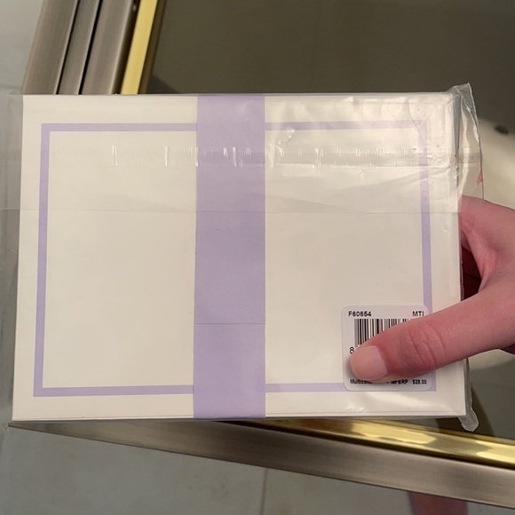 Brand new coach stationary - Picture 2 of 2